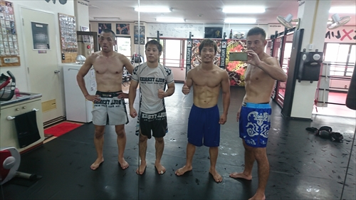 3���E��񂲕a�H